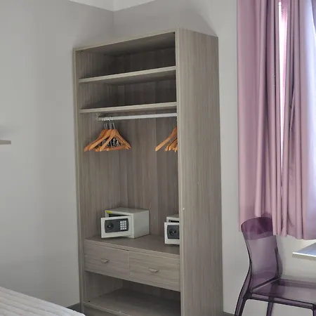 Aragon Апартаменти *